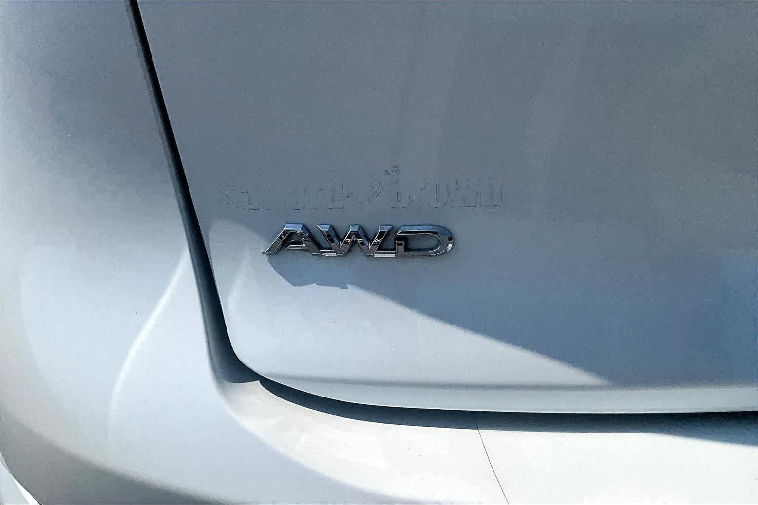 Used 2023 Toyota Crown AWD/4WD image 10