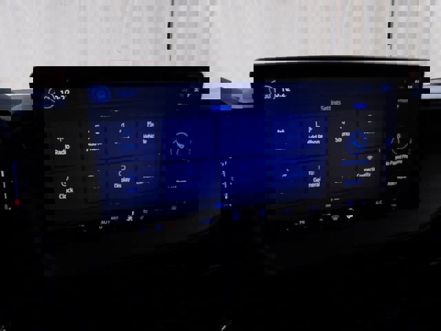 New 2025 Ford Maverick XL w/ Equipment Group 102A image 26