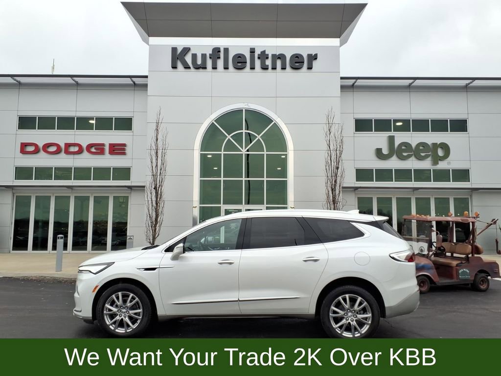 Used 2023 Buick Enclave Essence w/ Experience Buick Package AWD/4WD image 1