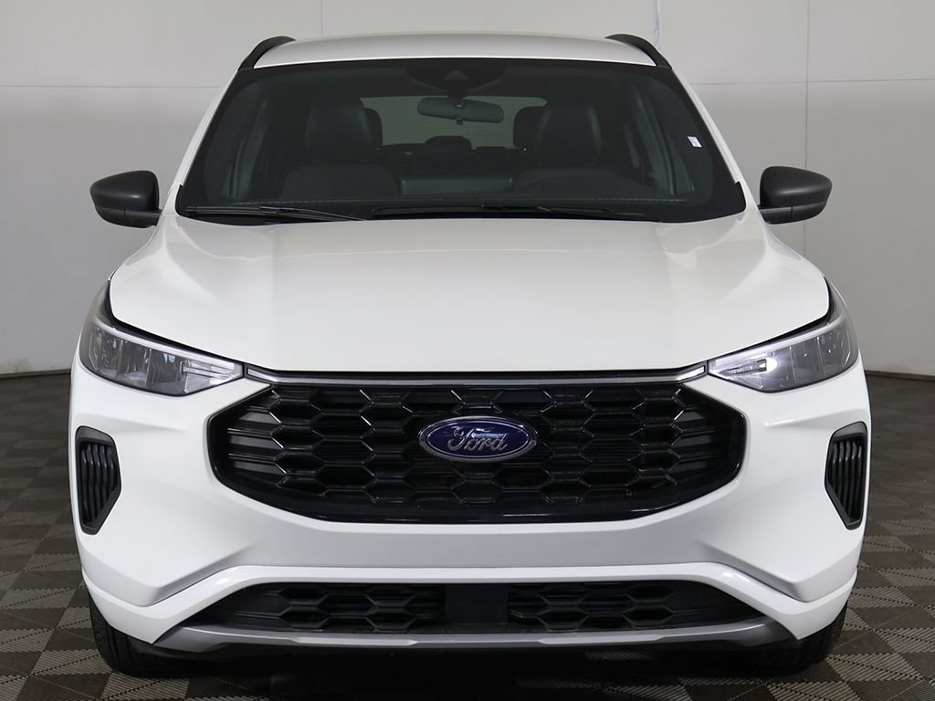 Used 2024 Ford Escape ST-Line w/ Tech Pack #1 AWD/4WD image 11