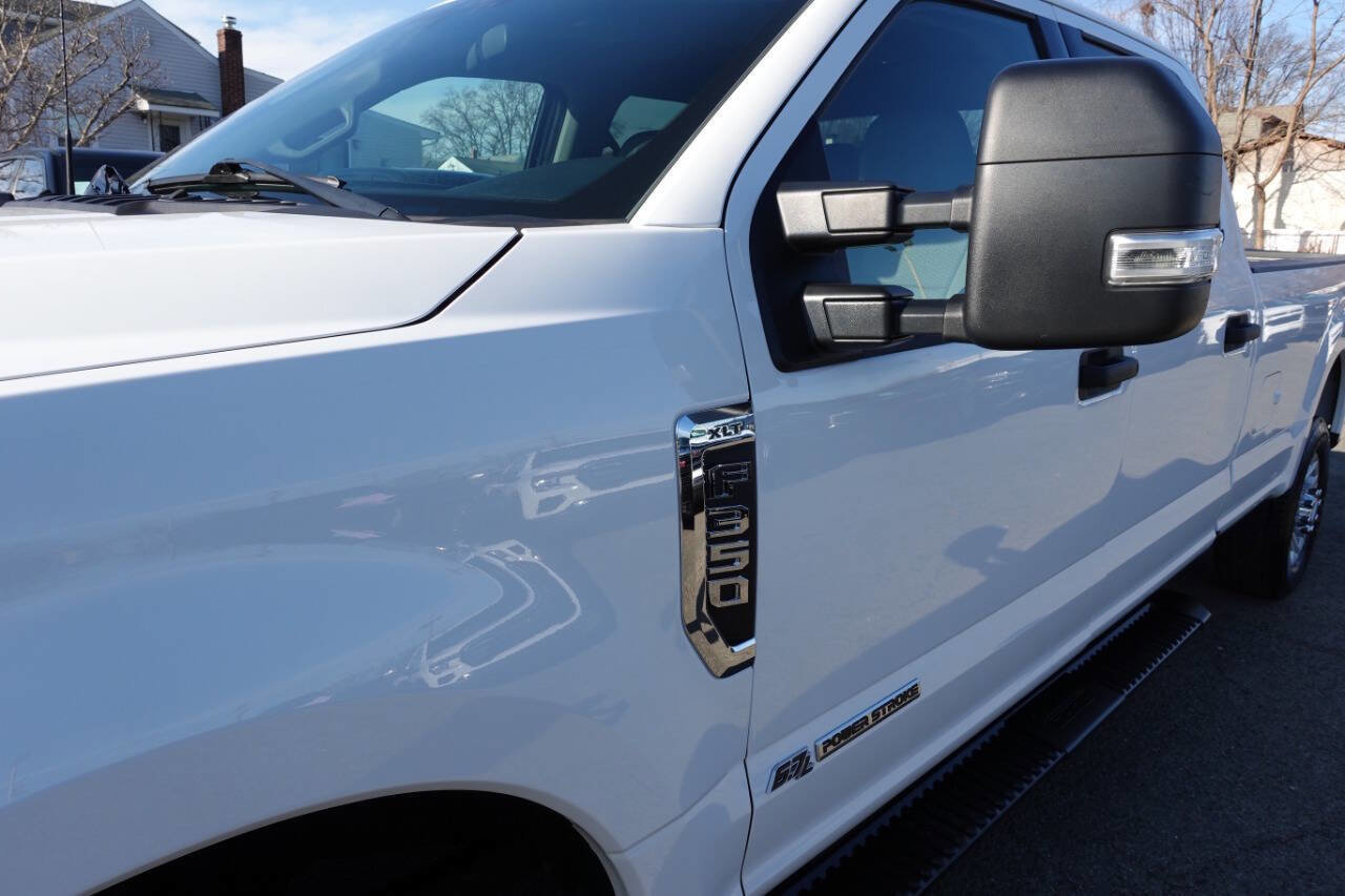 Used 2022 Ford F350 XLT w/ XLT Value Package image 7