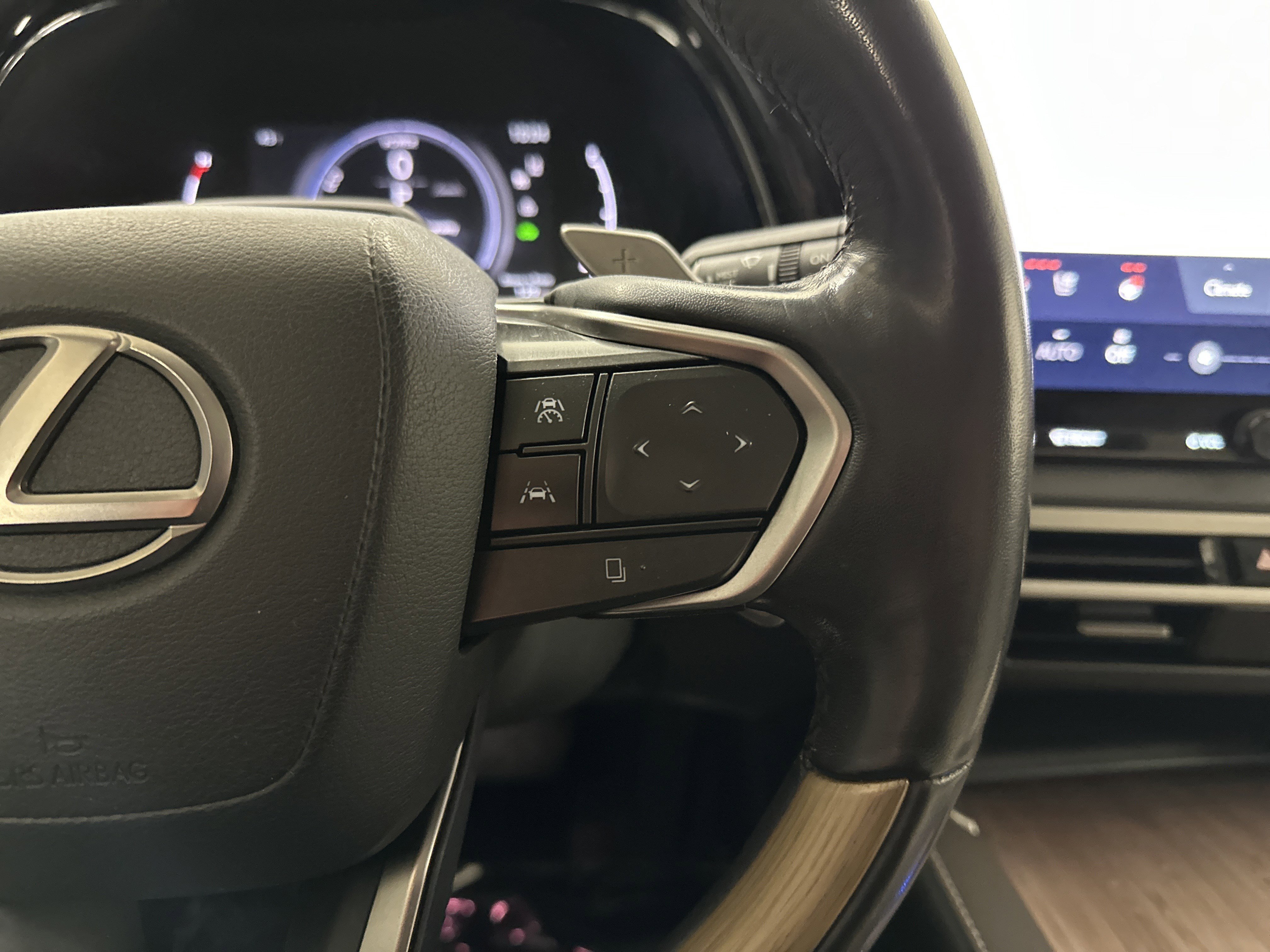 Certified 2023 Lexus RX 350 w/ Accessory Package (Z1) image 20