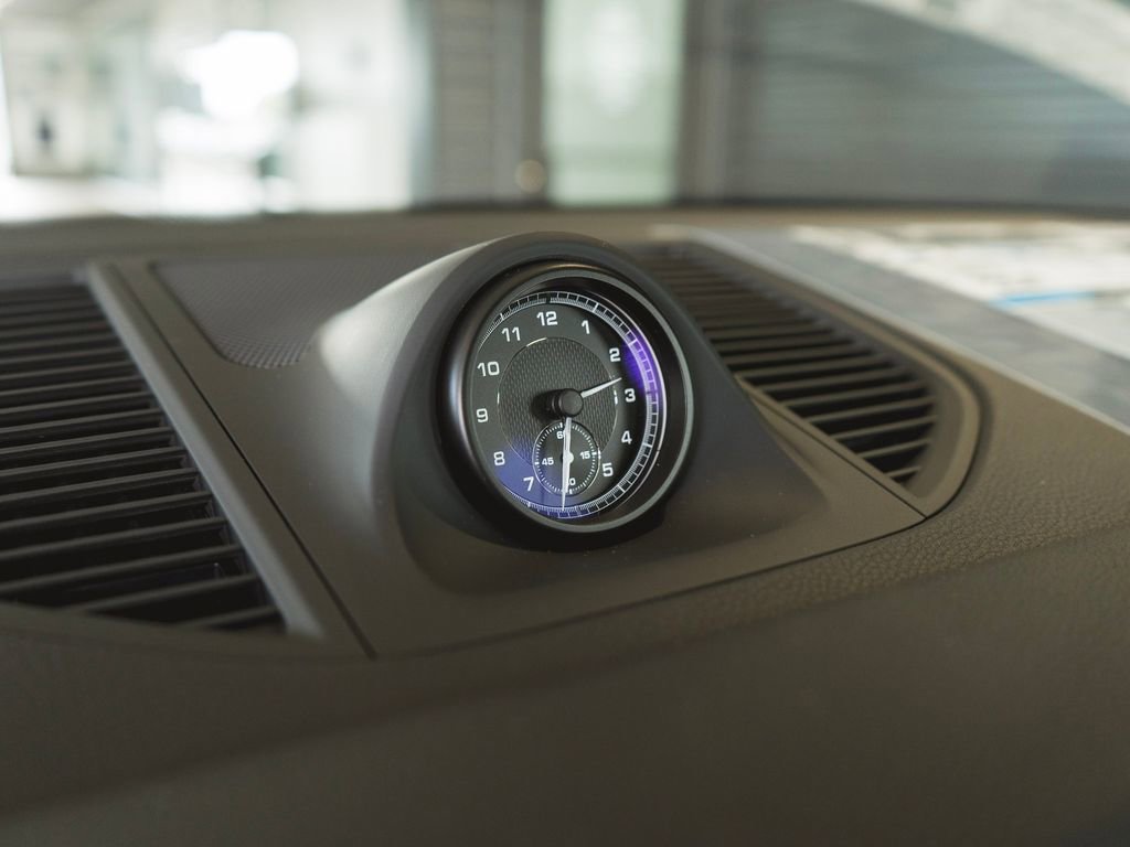 New 2025 Porsche Macan image 24