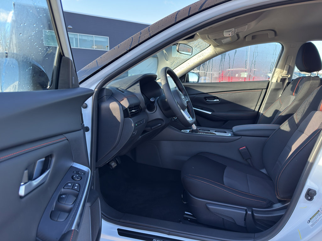 New 2025 Nissan Sentra SR image 11