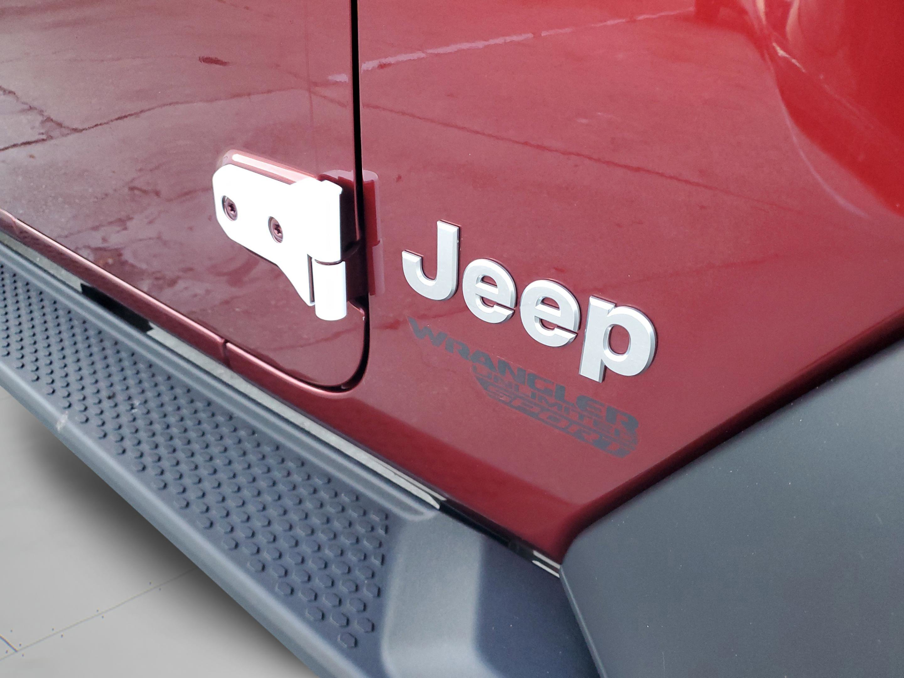 Used 2021 Jeep Wrangler Unlimited Sport w/ Sun And Sound Package AWD/4WD image 32