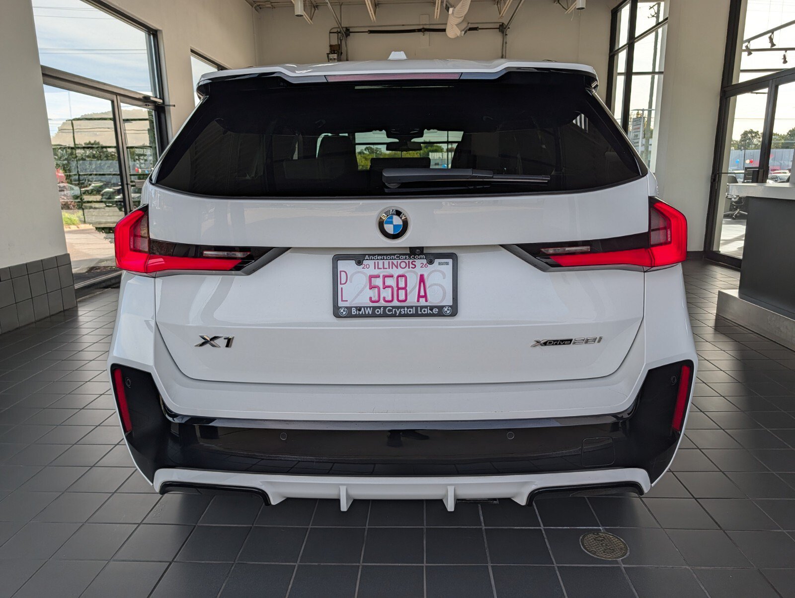 Used 2023 BMW X1 xDrive28i w/ Premium Package AWD/4WD image 3