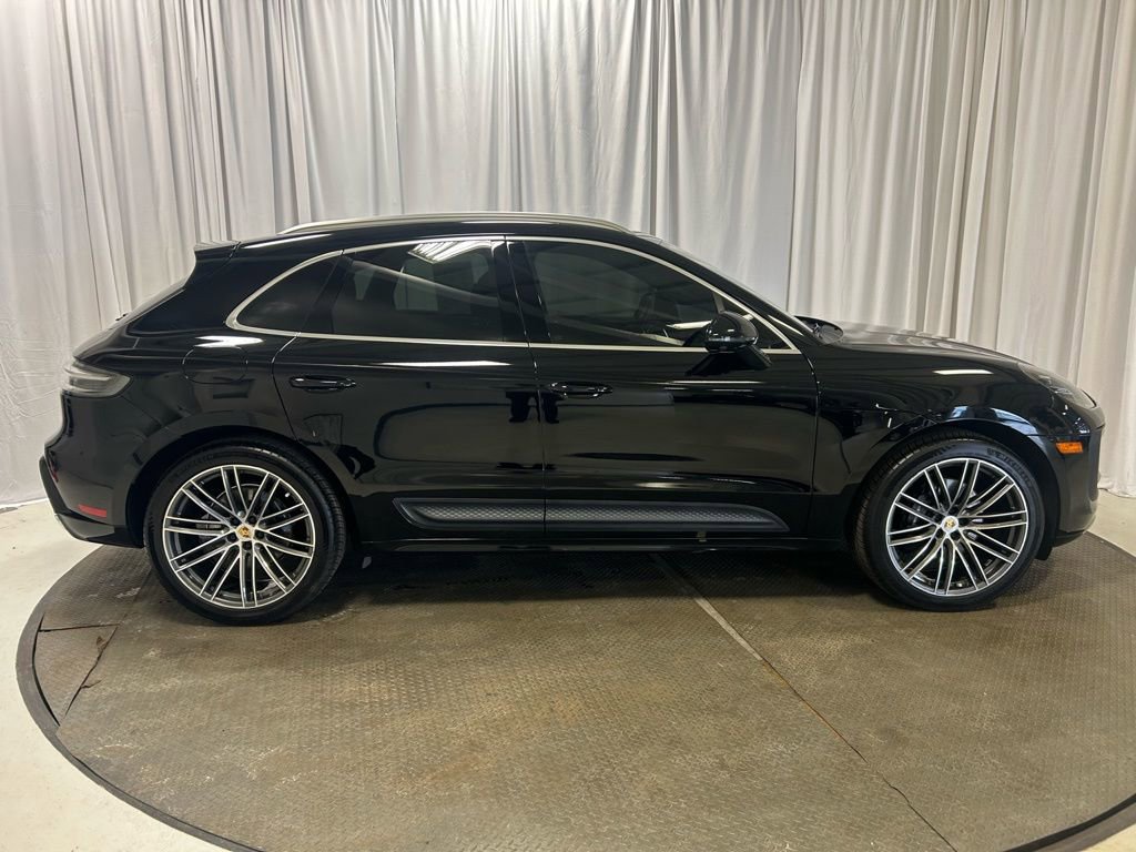 Certified 2023 Porsche Macan Turbo image 34