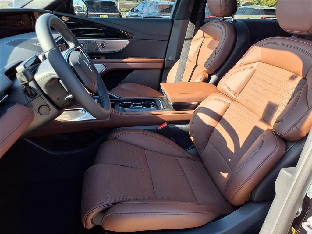 New 2026 Lincoln Nautilus Reserve image 11