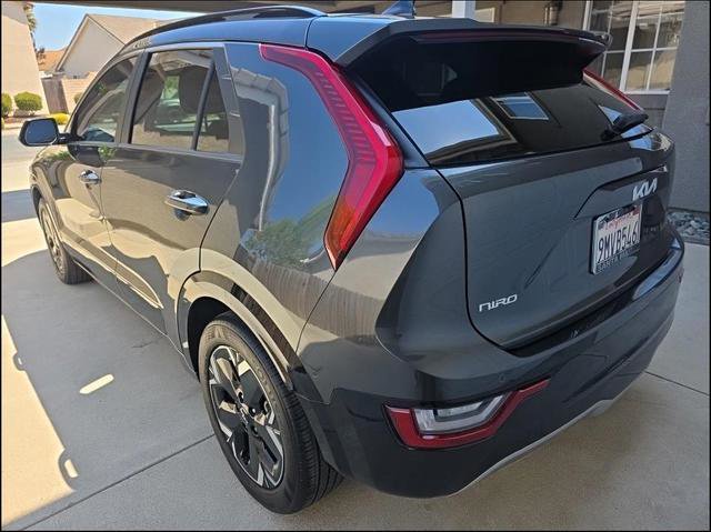 Certified 2024 Kia Niro Wave FWD image 4