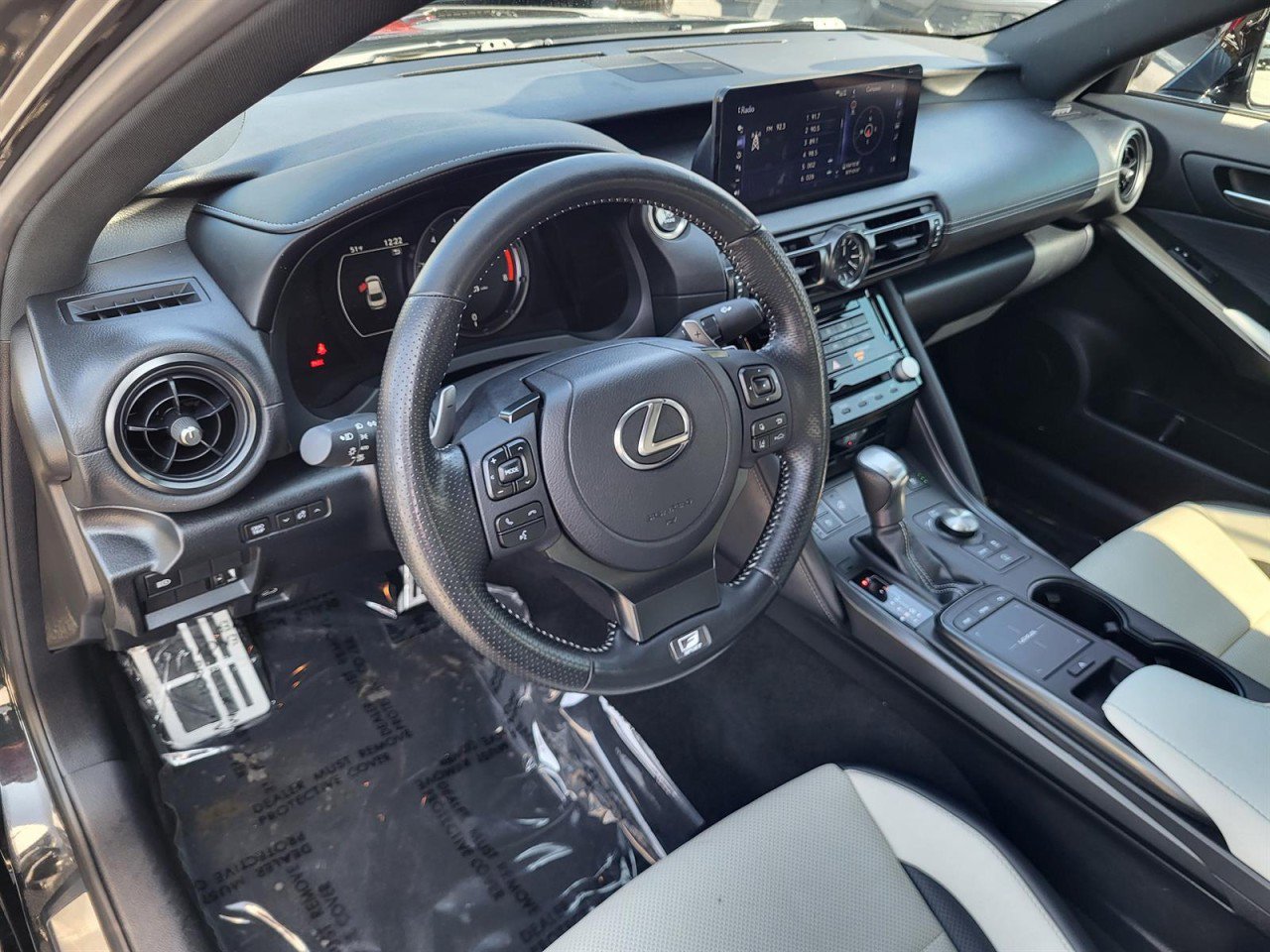 Used 2024 Lexus IS 350 F Sport image 9