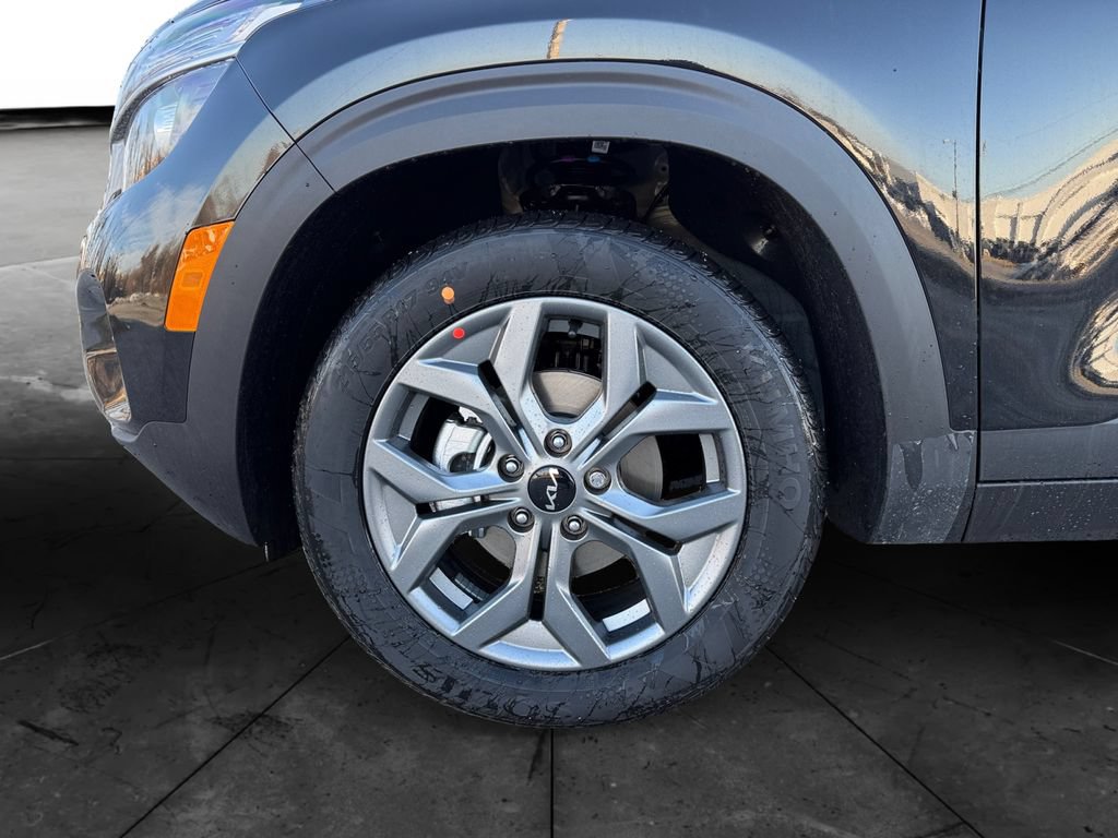 New 2026 Kia Seltos LX FWD image 14
