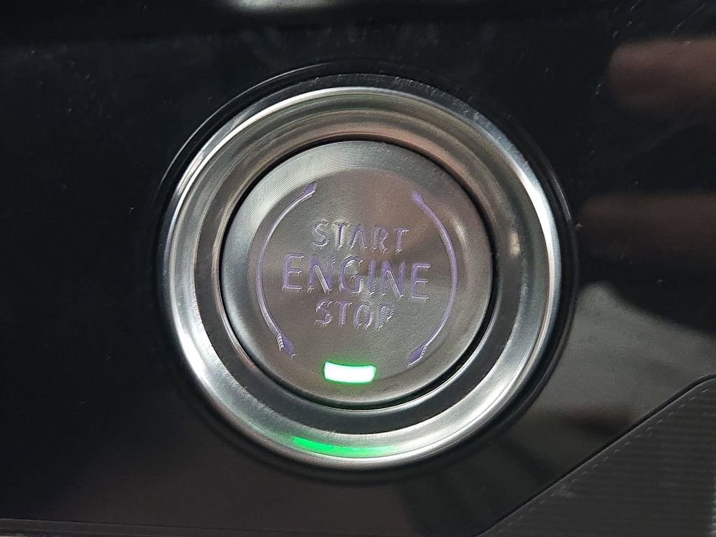 Used 2021 Chevrolet Corvette Stingray Preferred Cpe w/ Z51 Performance Package RWD image 23