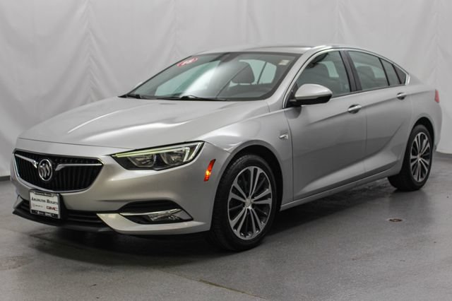 Used 2018 Buick Regal Essence FWD image 6