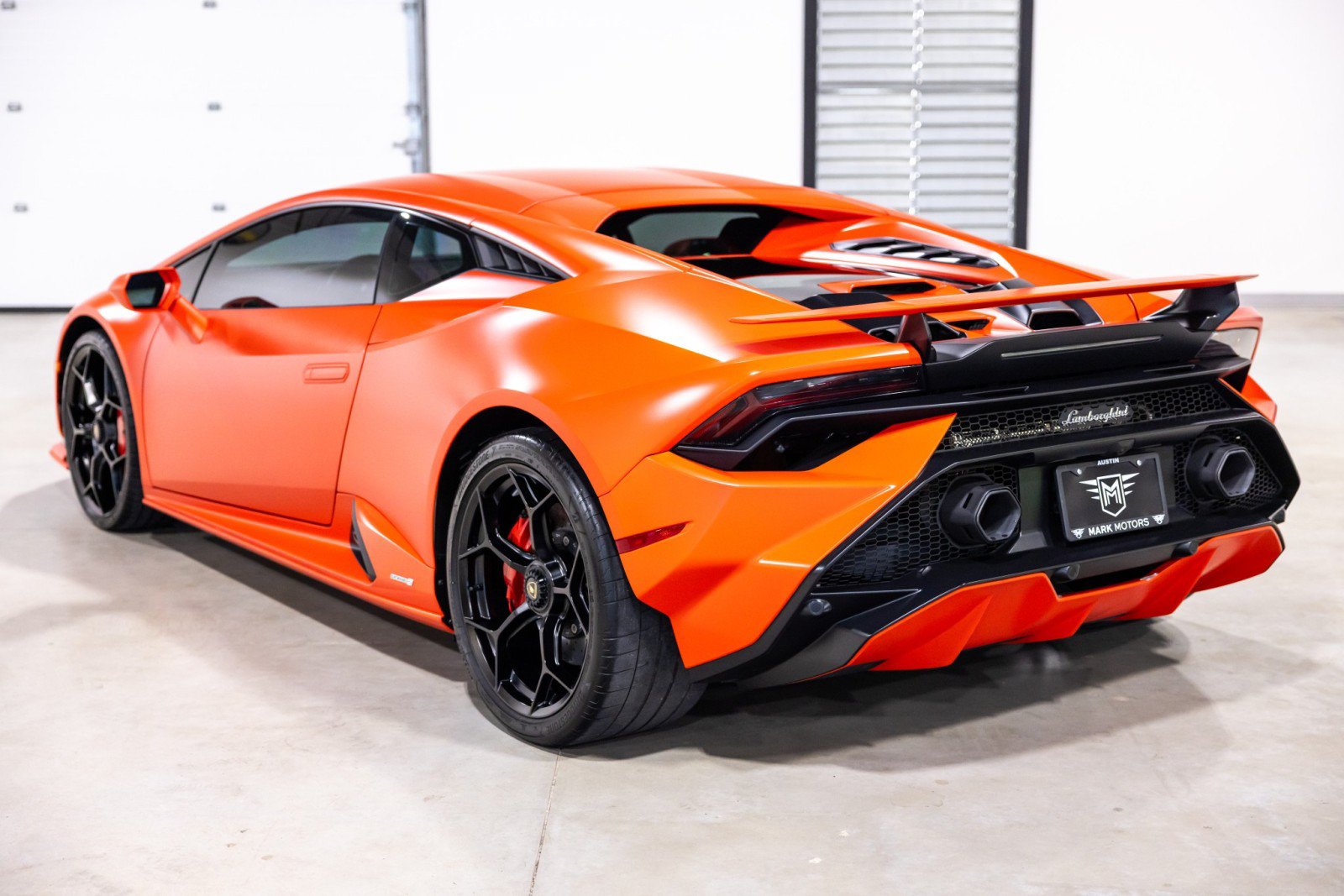 Used 2023 Lamborghini Huracan Tecnica RWD image 7