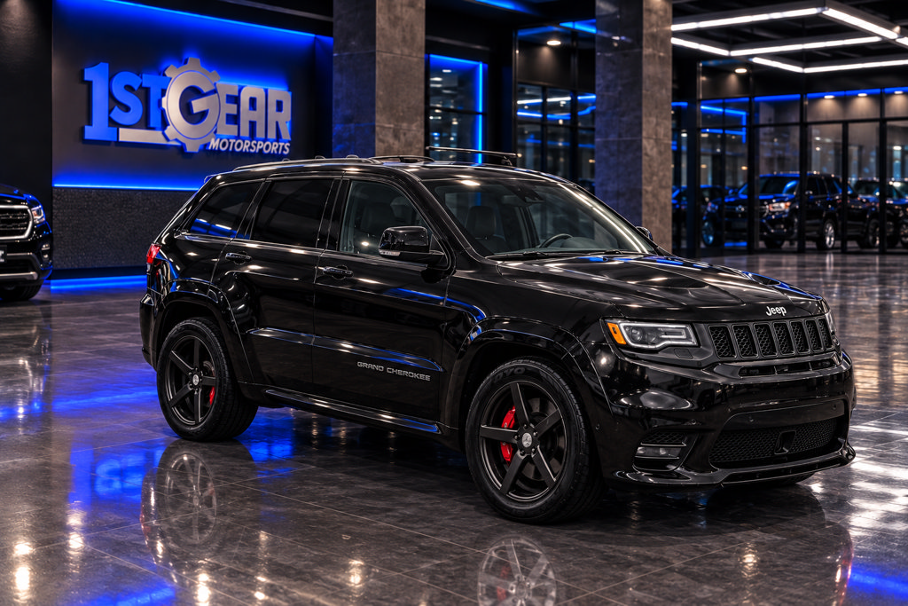 Used 2017 Jeep Grand Cherokee SRT AWD/4WD image 4