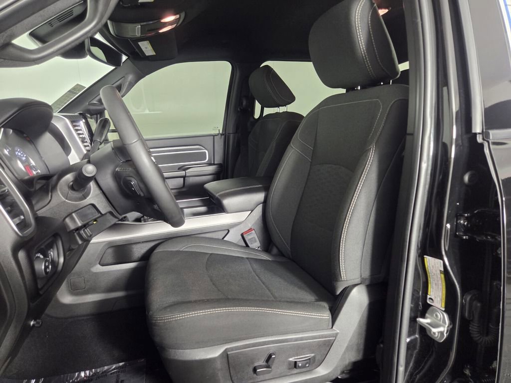 Used 2025 RAM 2500 Big Horn AWD/4WD image 11