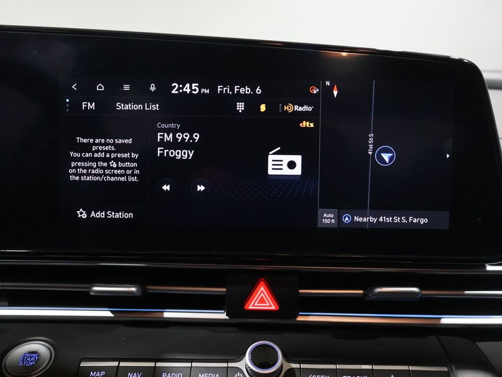 Used 2024 Hyundai Elantra Limited image 29