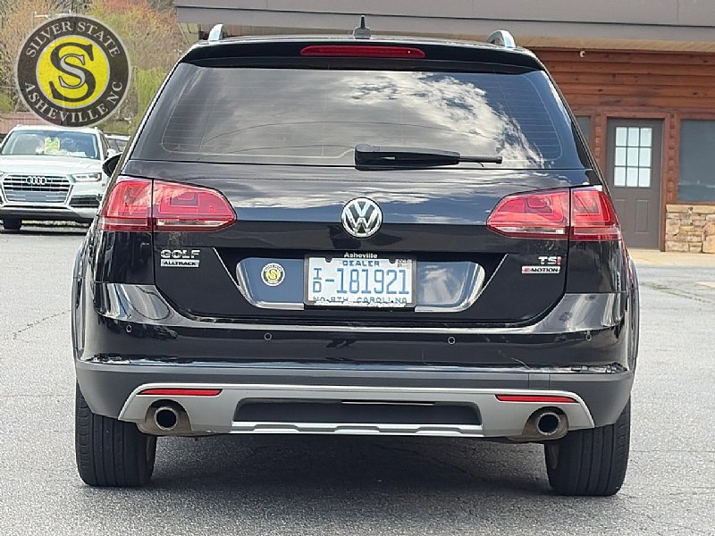 Used 2017 Volkswagen Golf Alltrack SE AWD/4WD image 5