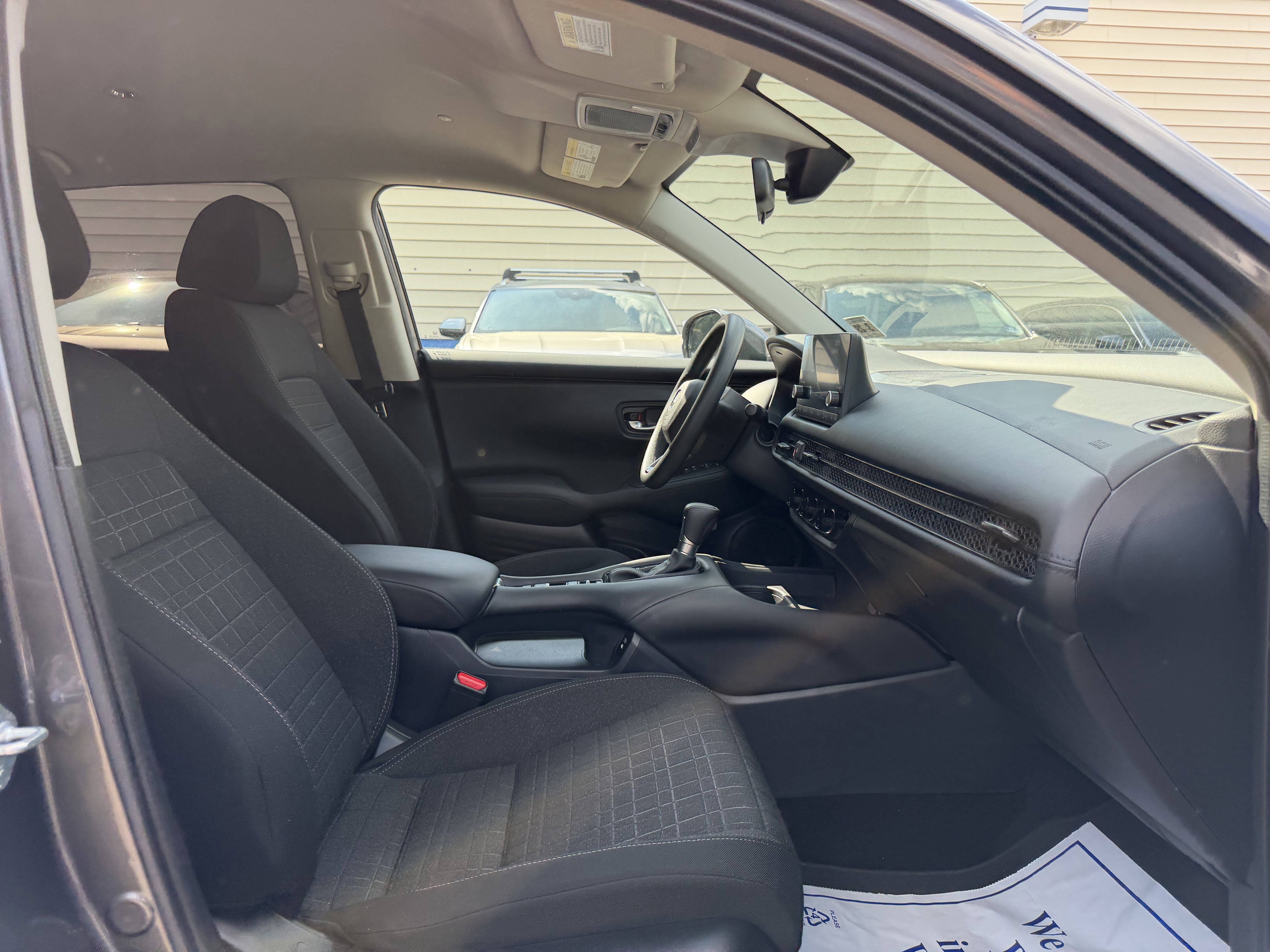 Used 2024 Honda HR-V LX image 14