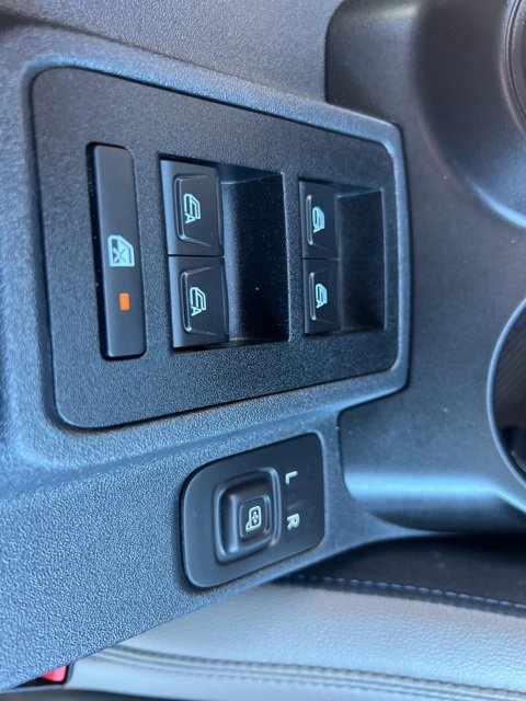 Used 2023 Ford Bronco Wildtrak image 35