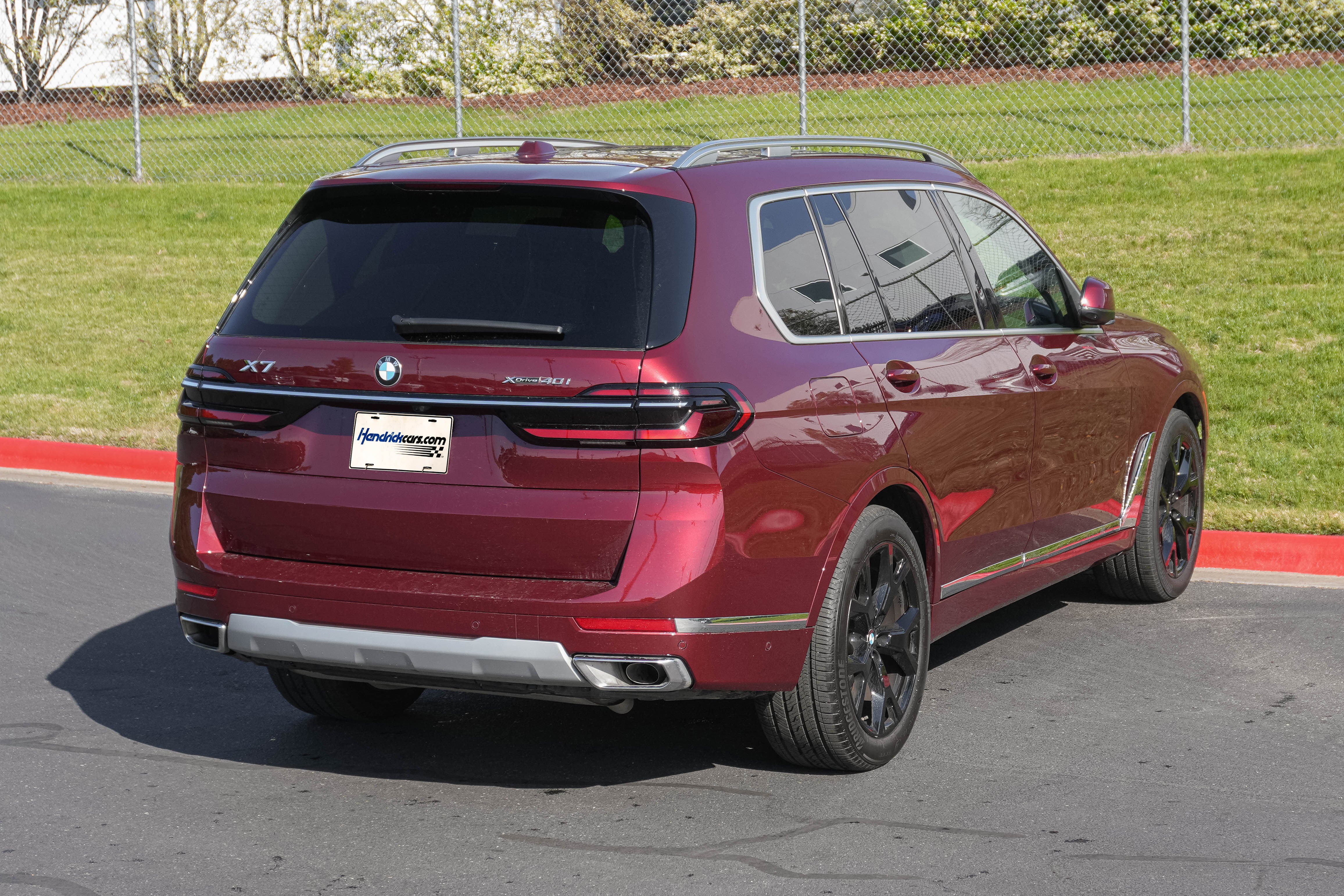 Used 2026 BMW X7 xDrive40i w/ Premium Package image 9