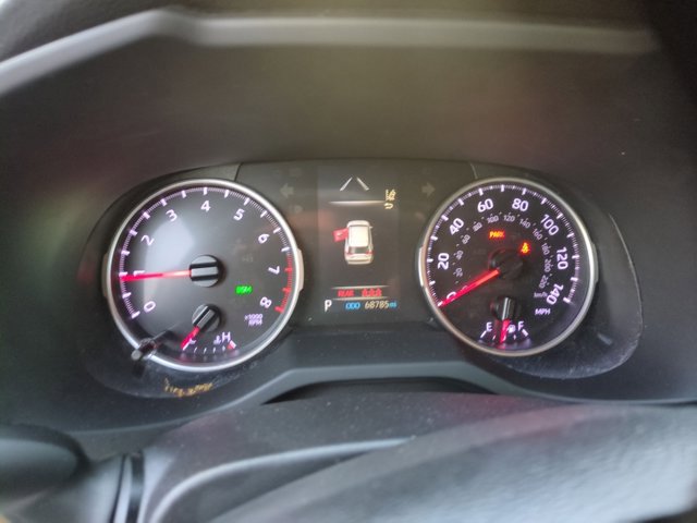 Used 2019 Toyota RAV4 XLE image 11