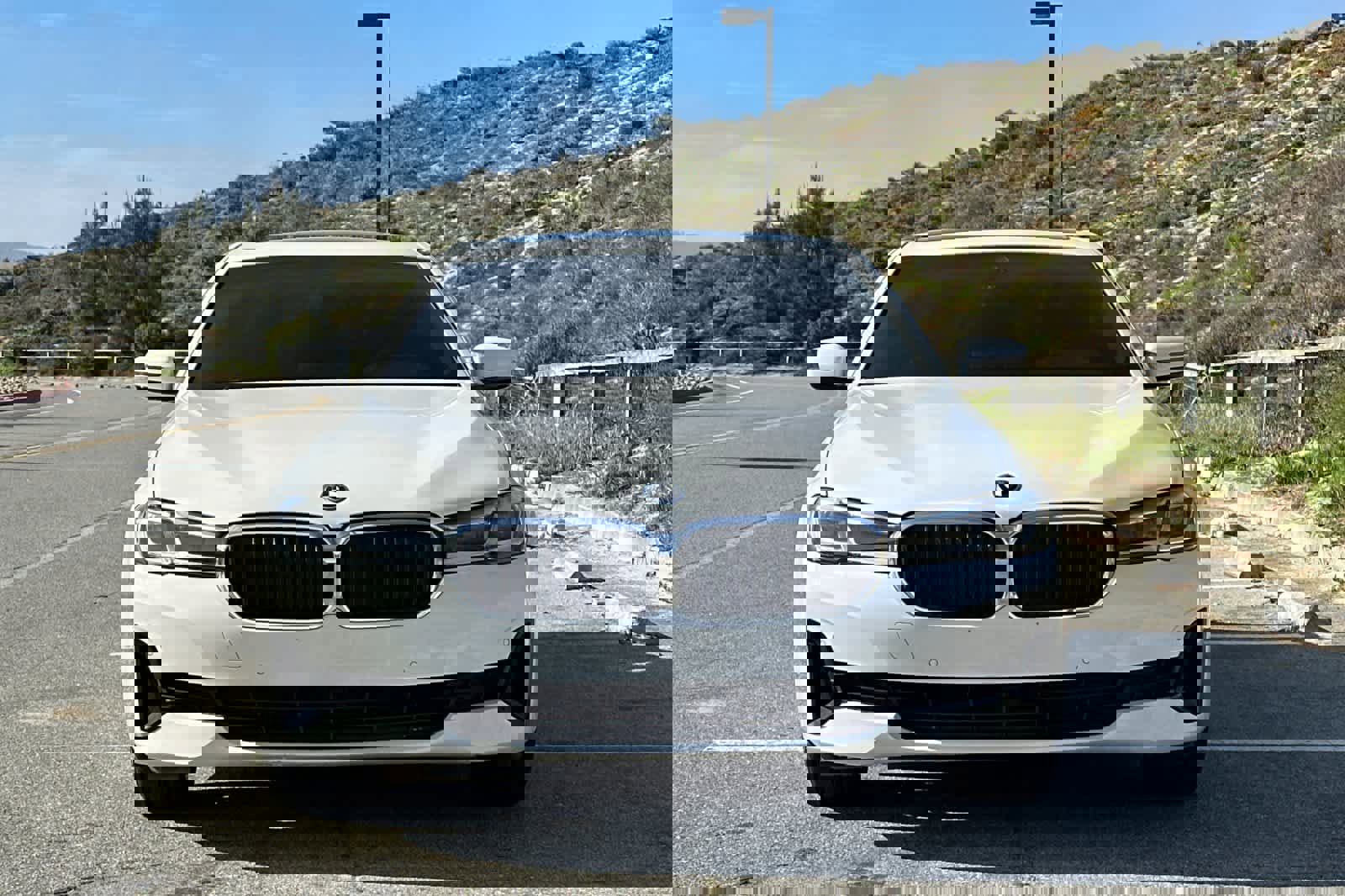 Certified 2023 BMW 530e w/ Convenience Package image 11