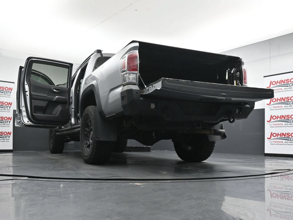 Used 2021 Toyota Tacoma TRD Off-Road AWD/4WD image 30