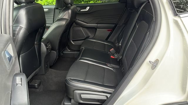 Certified 2024 Ford Escape Platinum AWD/4WD image 21