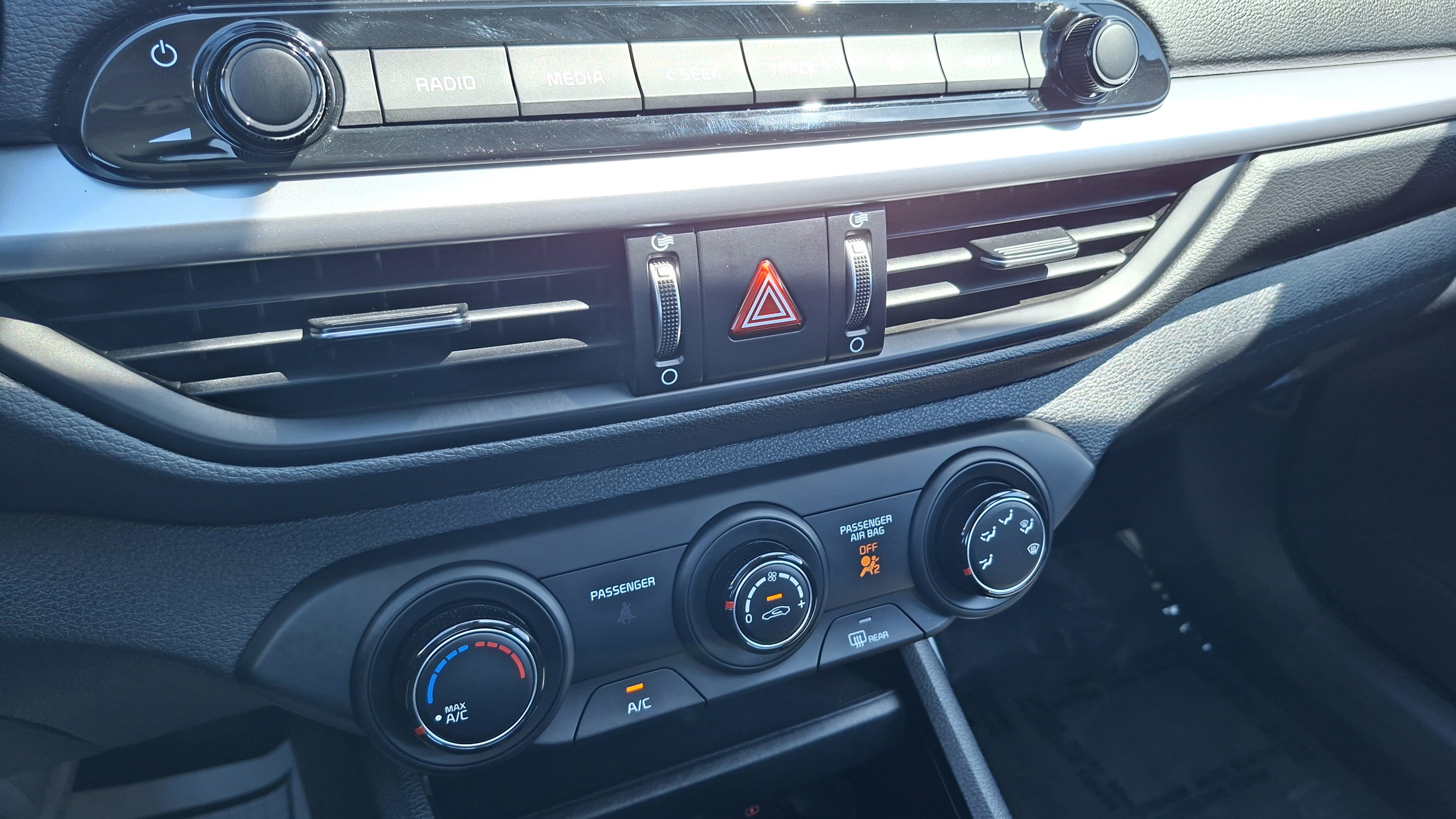 Used 2024 Kia Forte LXS image 15