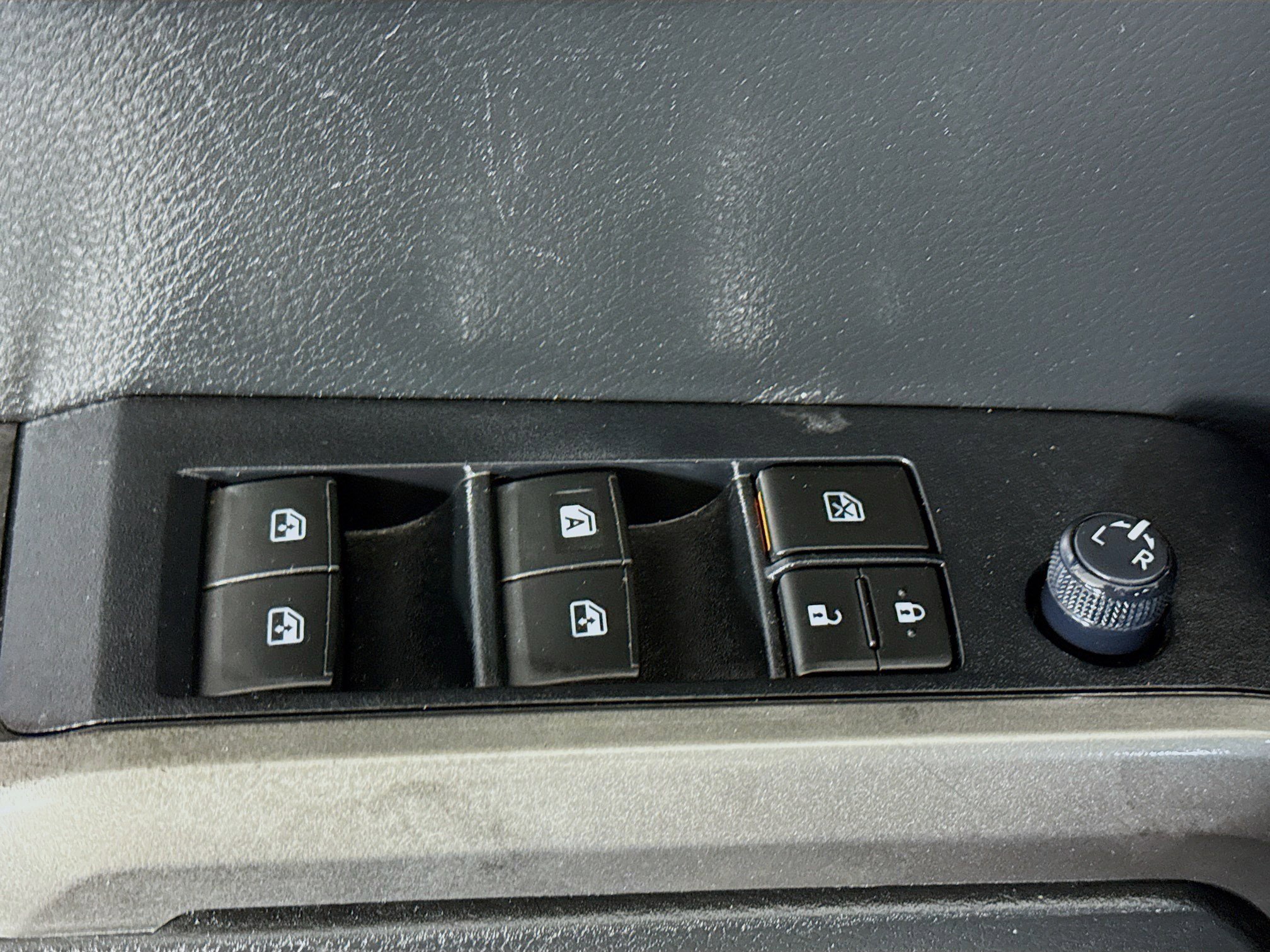 Used 2019 Toyota Tacoma SR5 image 23