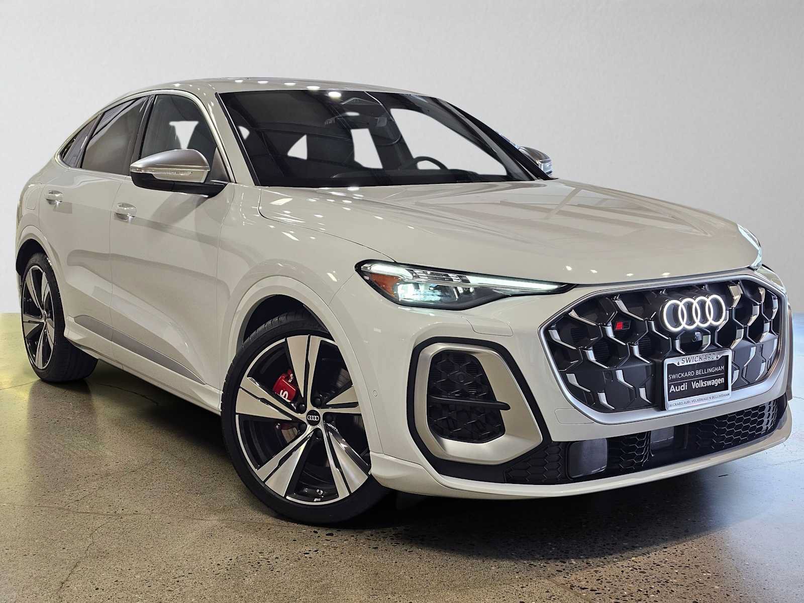 New 2025 Audi SQ5 Premium Plus