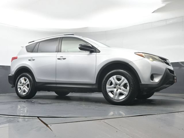 Used 2014 Toyota RAV4 LE AWD/4WD image 32