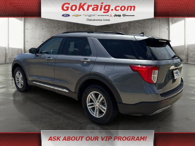 Used 2023 Ford Explorer XLT w/ Equipment Group 202A AWD/4WD image 7