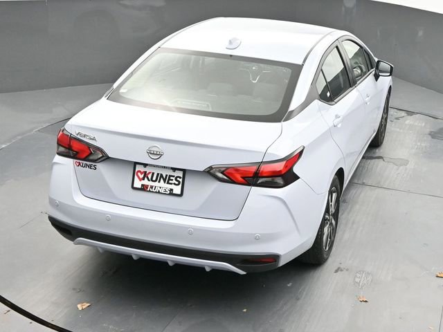 Used 2025 Nissan Versa SV image 38