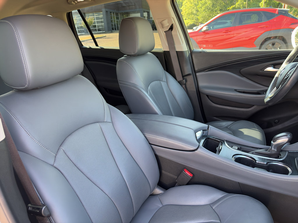 Used 2020 Buick Envision Essence w/ LPO, Cargo Package FWD image 14