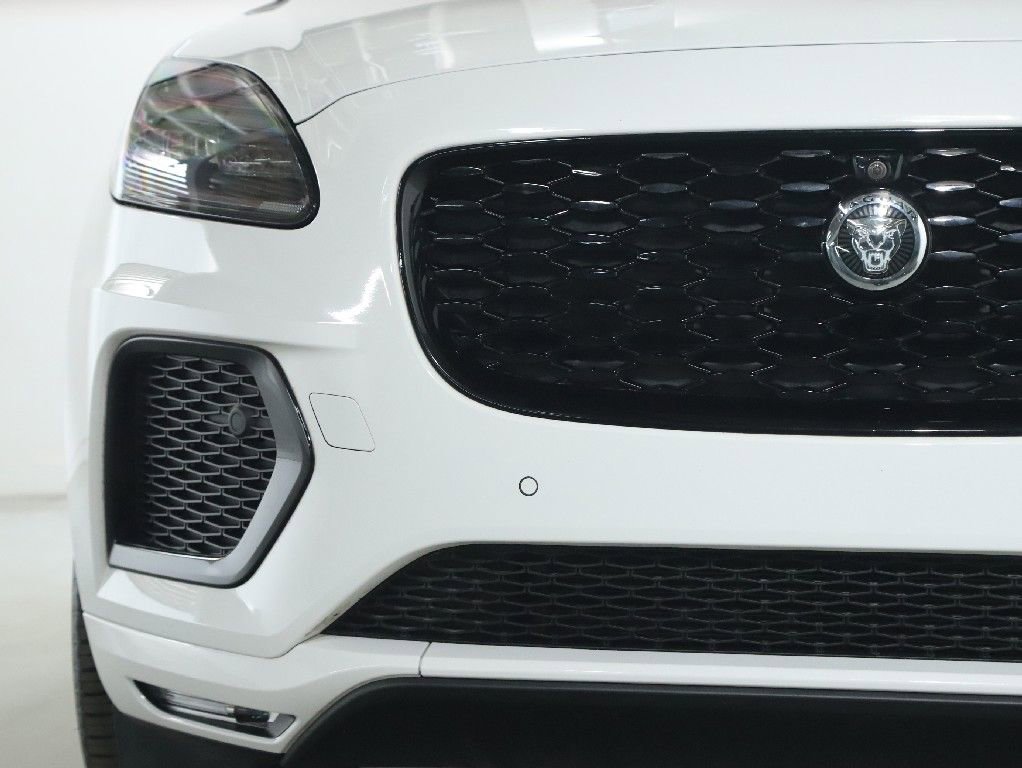Certified 2024 Jaguar E-PACE R-Dynamic SE image 41