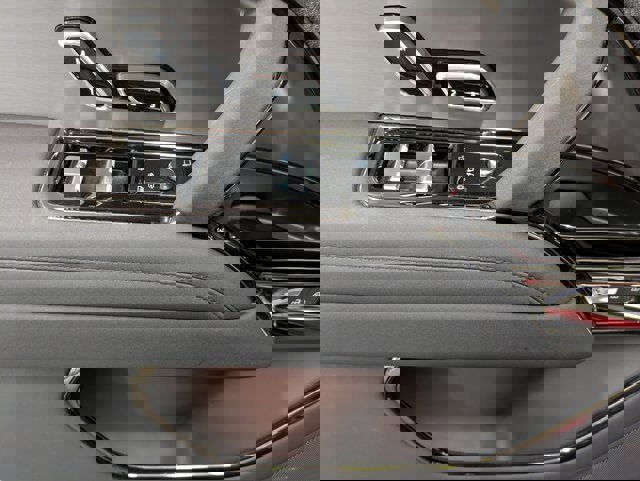 Used 2023 Land Rover Range Rover Sport SE Dynamic image 9