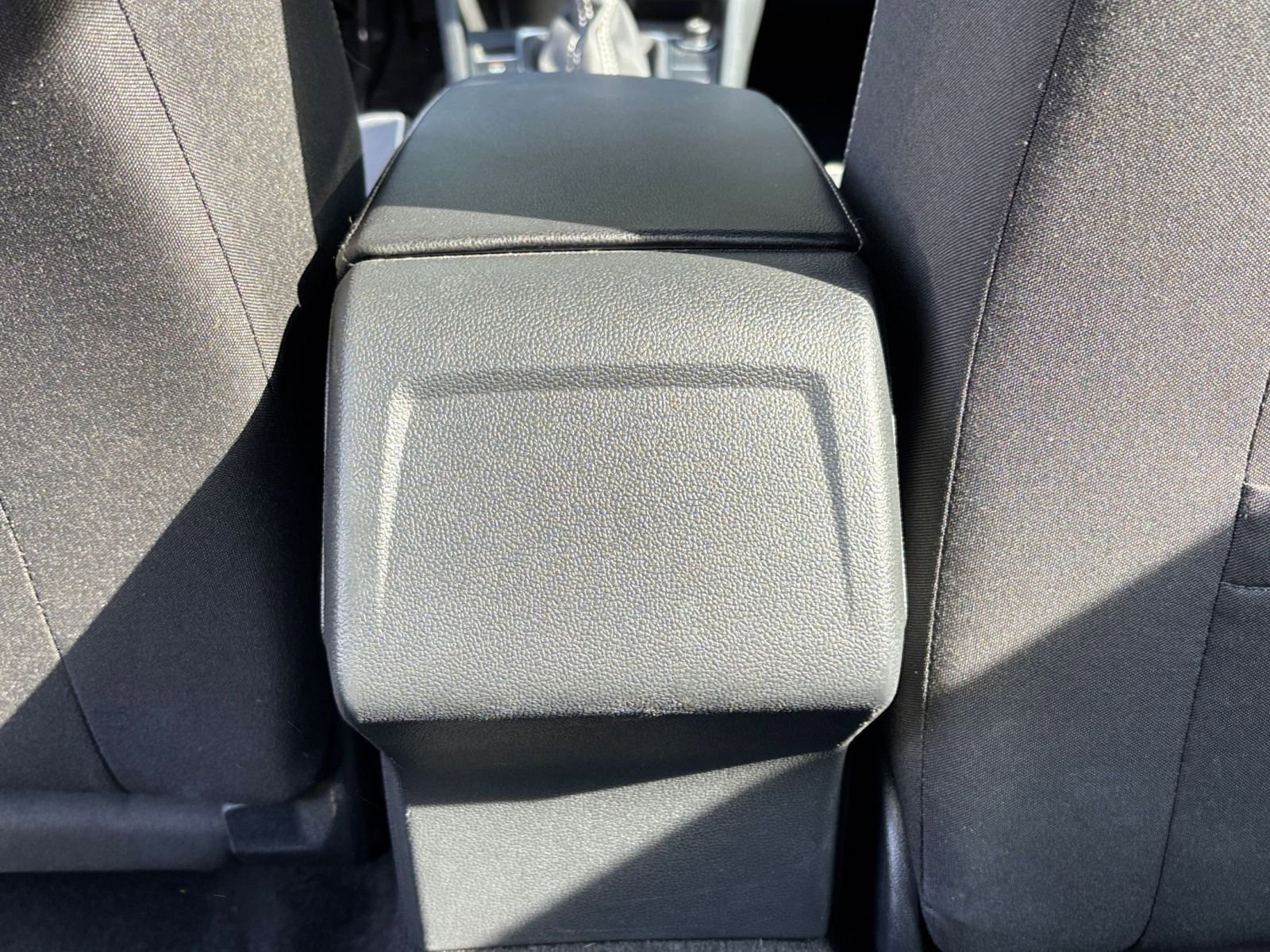 Used 2025 Volkswagen Jetta Sport FWD image 23