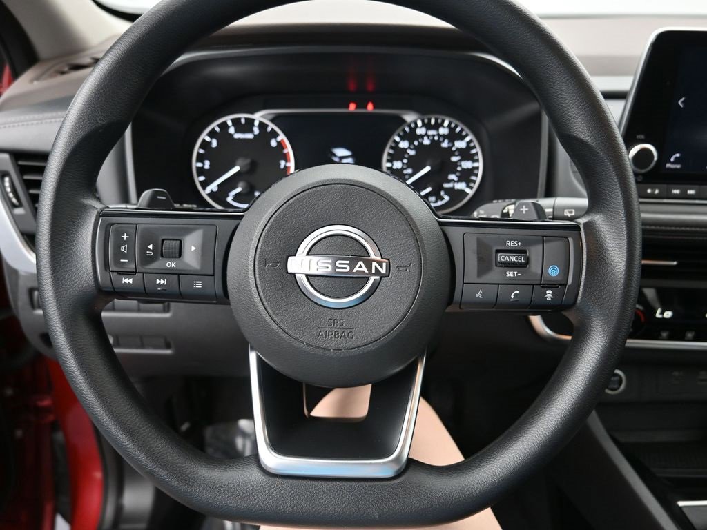 Used 2023 Nissan Rogue SV image 15
