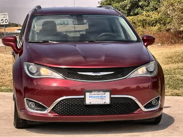 Used 2020 Chrysler Pacifica Touring-L FWD image 7