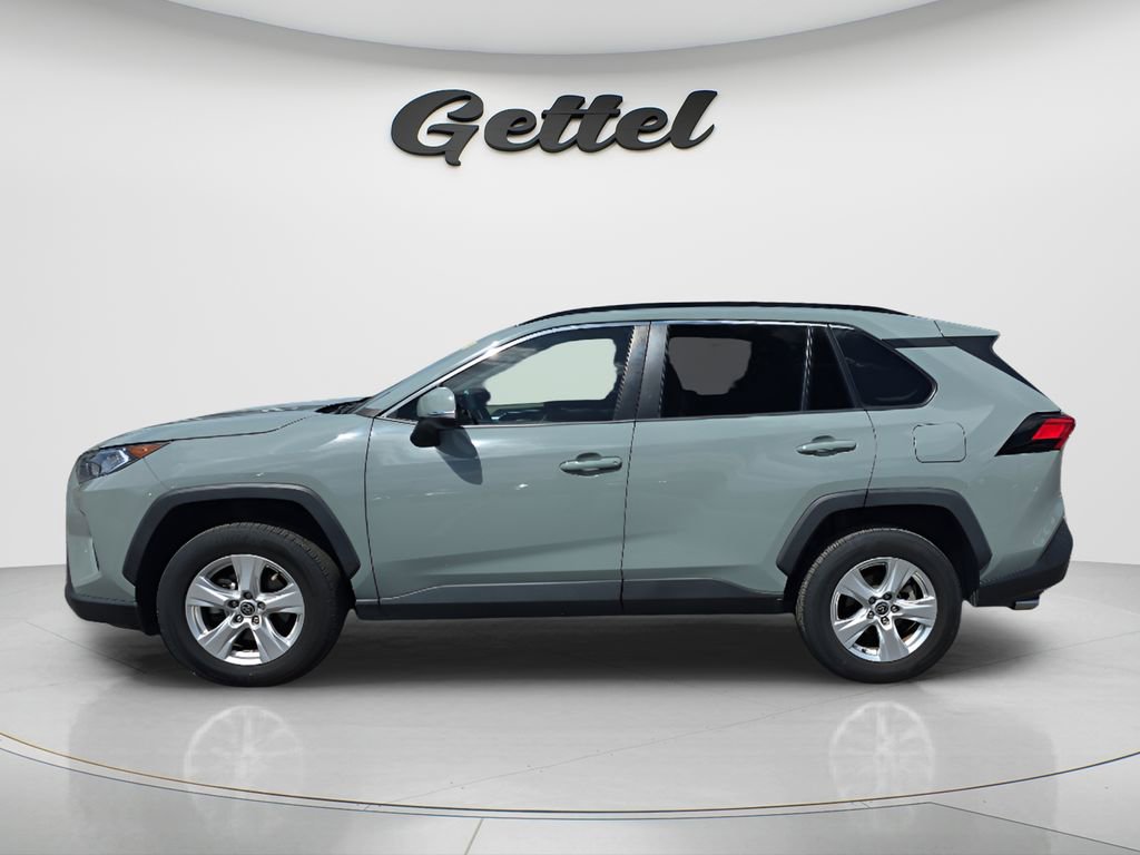 Used 2021 Toyota RAV4 XLE w/ Convenience Package FWD image 7