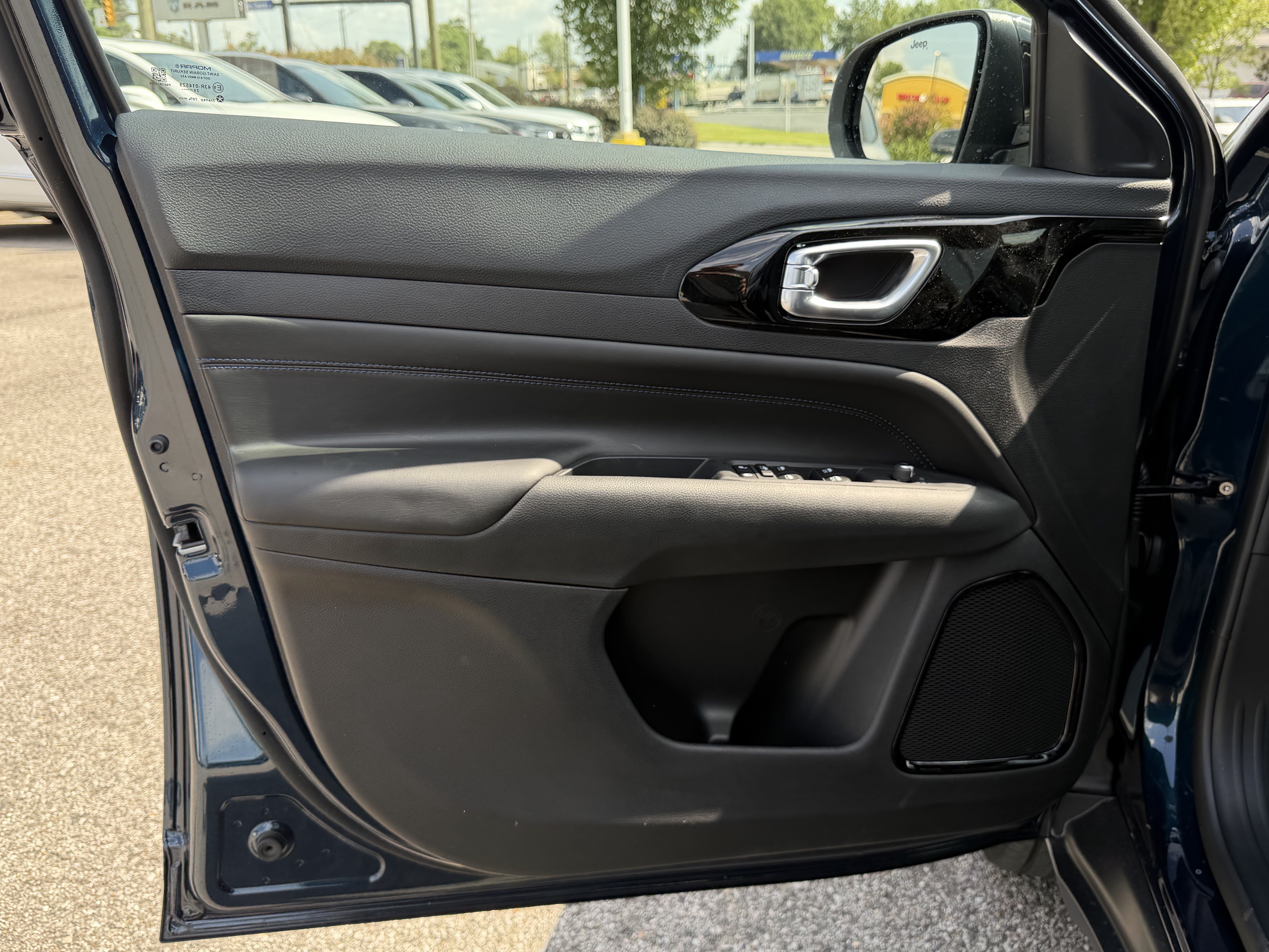 New 2026 Jeep Compass Latitude AWD/4WD image 14