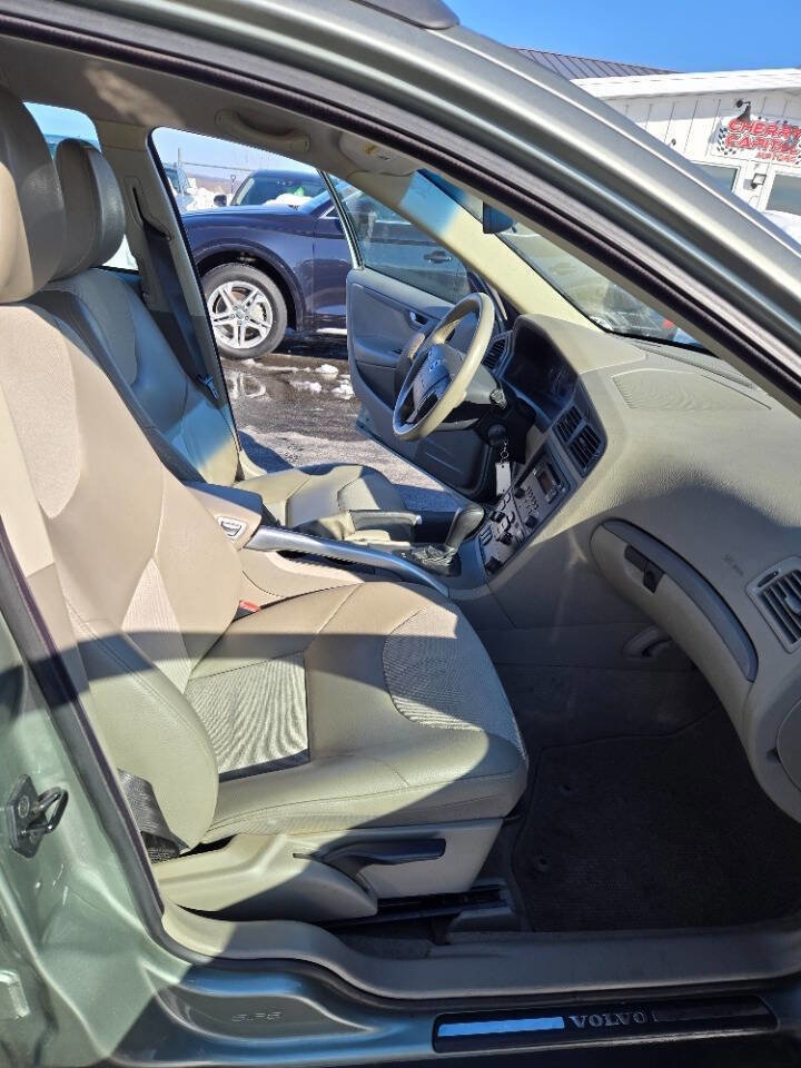 Used 2006 Volvo XC70 Base AWD 4dr Wagon image 28