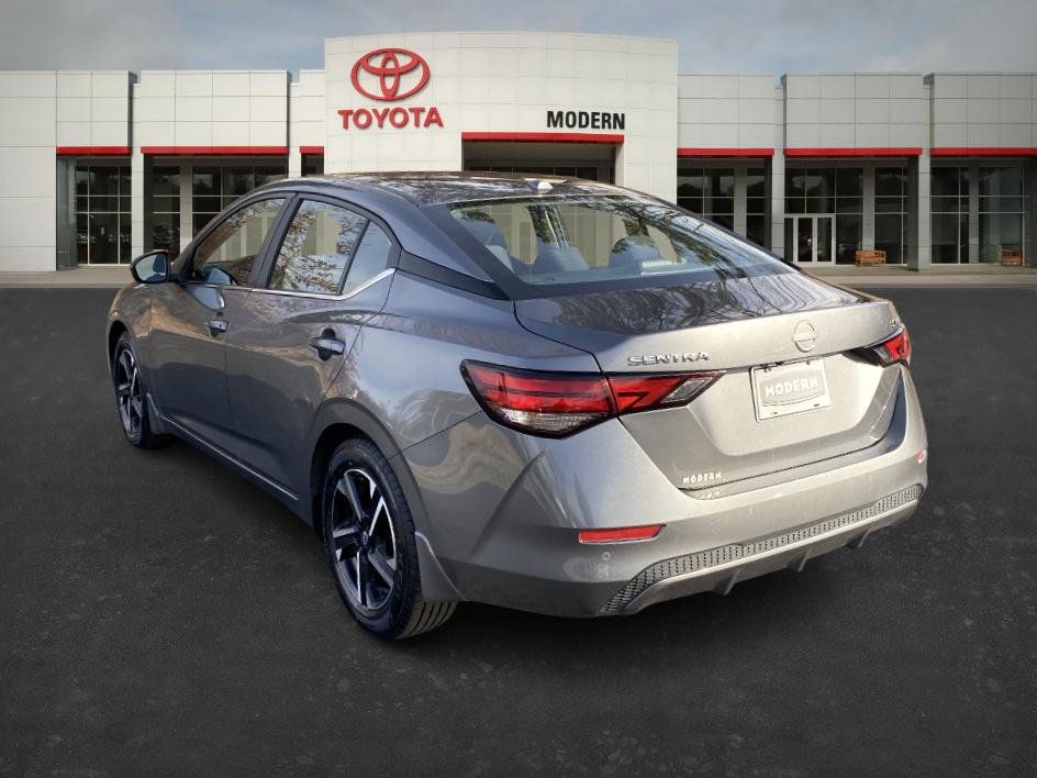 Used 2024 Nissan Sentra SV image 6