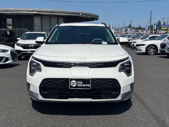 Used 2023 Kia Niro Wave w/ Wave Preserve Package FWD image 4