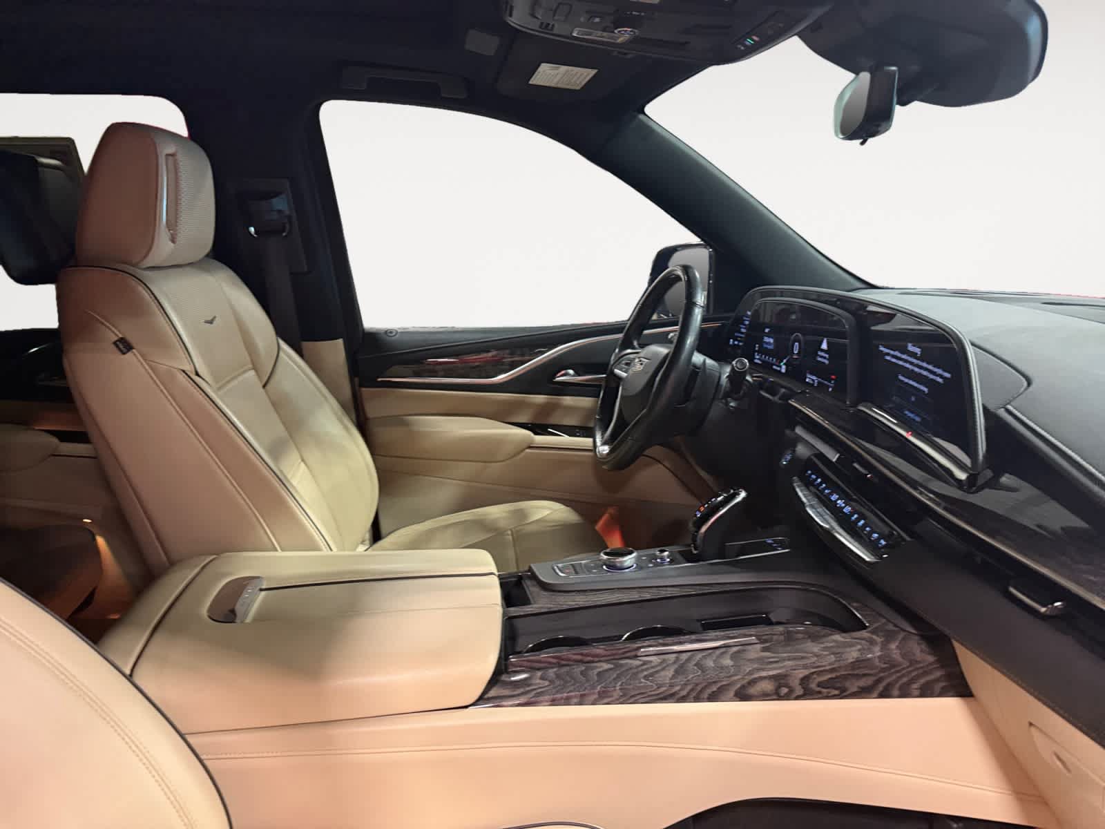 Used 2021 Cadillac Escalade ESV Premium Luxury w/ Driver Assist Tech Package AWD/4WD image 16