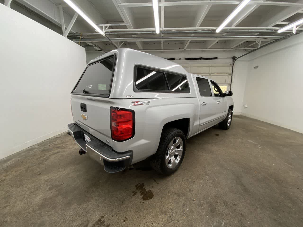 Used 2015 Chevrolet Silverado 1500 LTZ Z71 w/ LTZ Plus Package AWD/4WD image 6