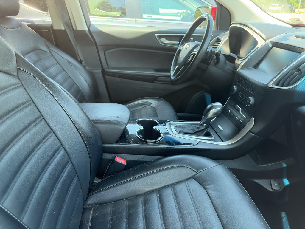 Used 2016 Ford Edge SEL w/ Equipment Group 201A AWD/4WD image 2