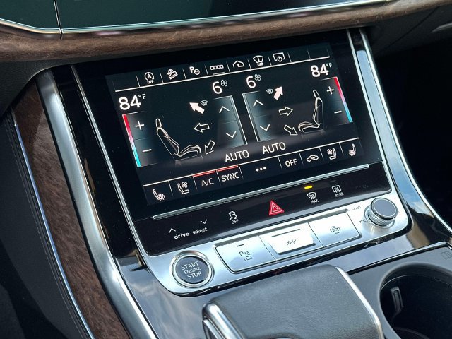 Used 2023 Audi Q8 Prestige AWD/4WD image 32